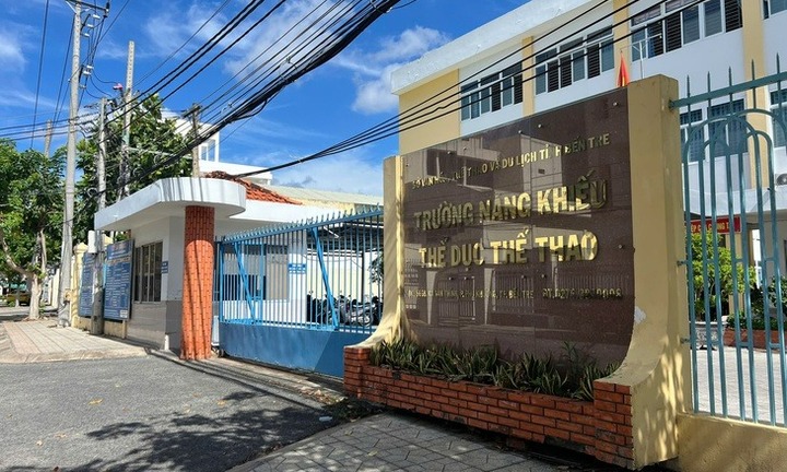 Lý do cựu hiệu trưởng và cựu phó hiệu trưởng Trường năng khiếu Thể dục thể thao tỉnh Bến Tre bị bắt tạm giam