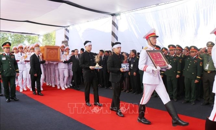 Lễ an táng nguyên Chủ tịch nước Trần Đức Lương tại Quảng Ngãi