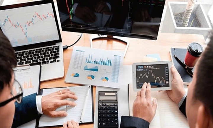 Khóa học làm giàu: Cẩm nang dẫn đường đến tự do tài chính hay cái bẫy lừa đảo?