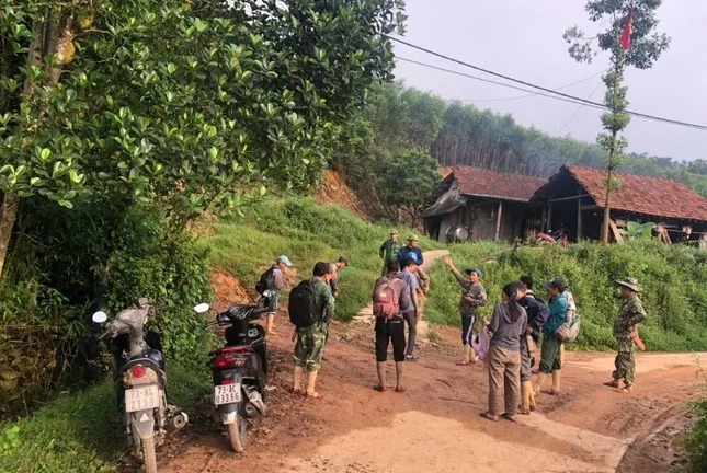 Người đàn ông mất tích trong rừng: Tìm kiếm 1 tuần vẫn chưa có manh mối