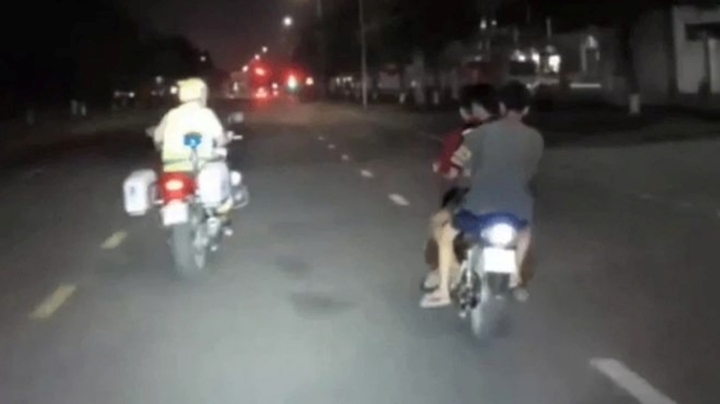 Nghệ An: Xác minh vụ xe máy “kẹp 3” lạng lách, thách thức cảnh sát giao thông