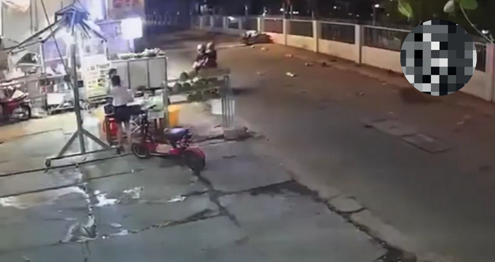 Clip: Toàn cảnh vụ ô tô lao nhanh tông liên hoàn nhiều xe máy, 4 người bị thương tại Đồng Nai