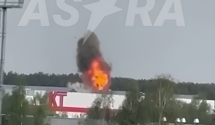 Ukraine tấn công bằng UAV với quy mô lớn chưa từng có, vượt qua hệ thống phòng không Nga, đánh trúng nhà máy tên lửa