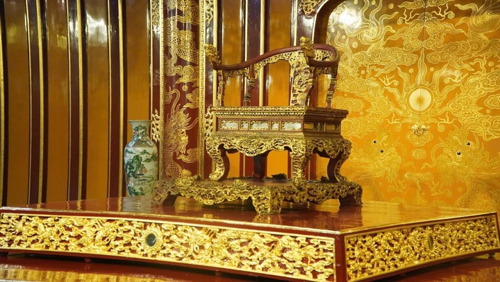 Vụ phá hoại Ngai vua triều Nguyễn: Cho thôi việc 2 nhân viên bảo vệ