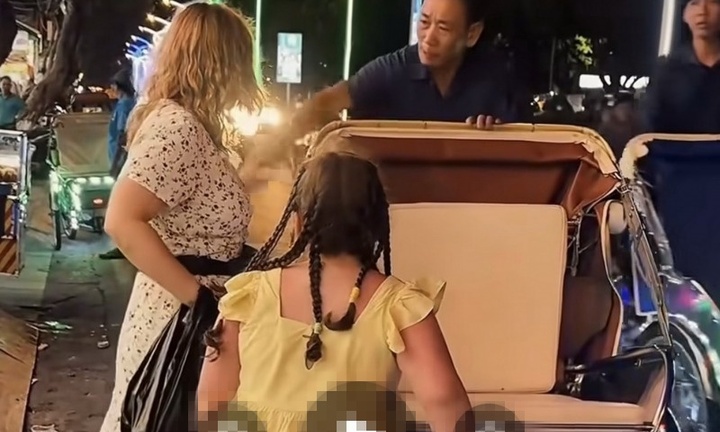 Xem xét, xử lý người lái xe xích lô ở Nha Trang giật tiền trên tay du khách nước ngoài