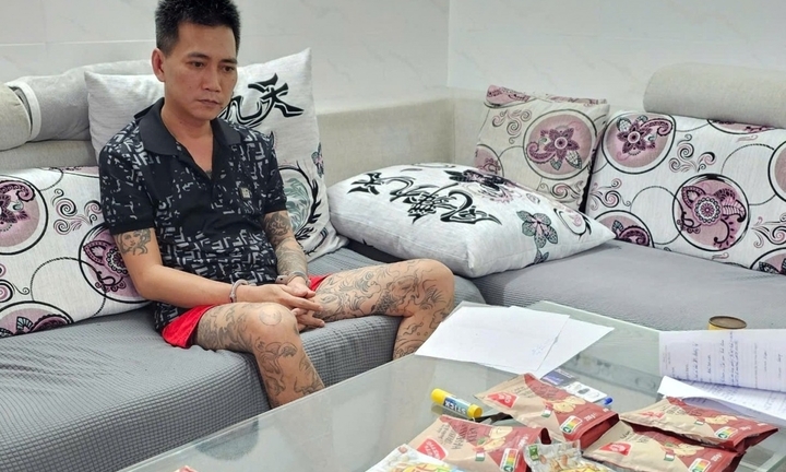 Phát hiện 5.000 viên thuốc lắc được “ngụy trang” dưới dạng thức ăn kiêng