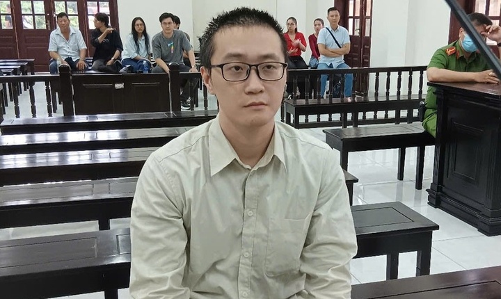 Tuyên án người đàn ông đánh gục bạn gái cũ trong quán cà phê ở TP.HCM 