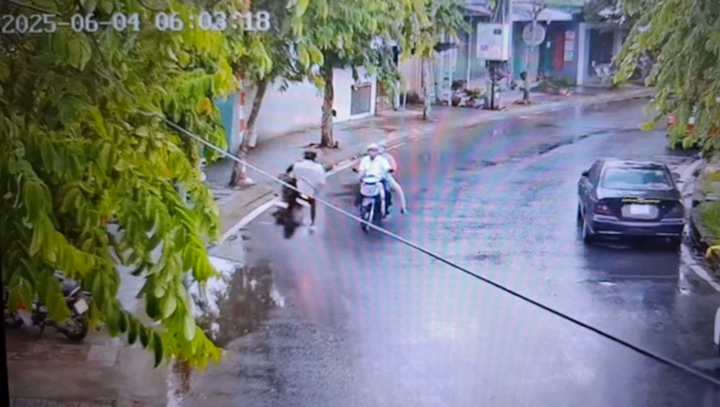 Vụ xe máy tông vào tường, 2 sinh viên người Ấn Độ thương vong ở Cần Thơ: Camera ghi lại khoảnh khắc thương tâm