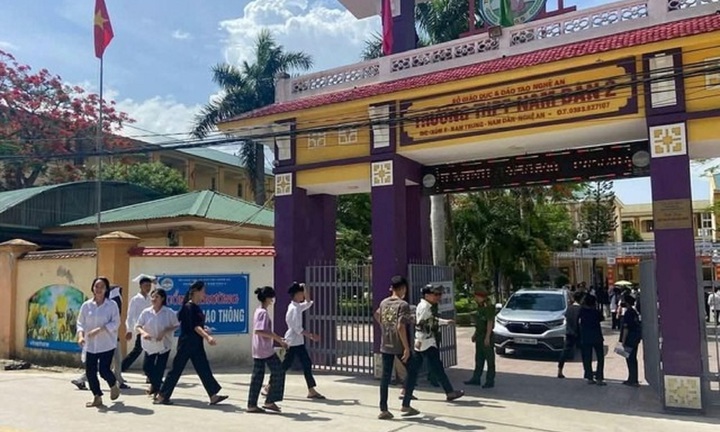 Vụ giám thị phát ngôn