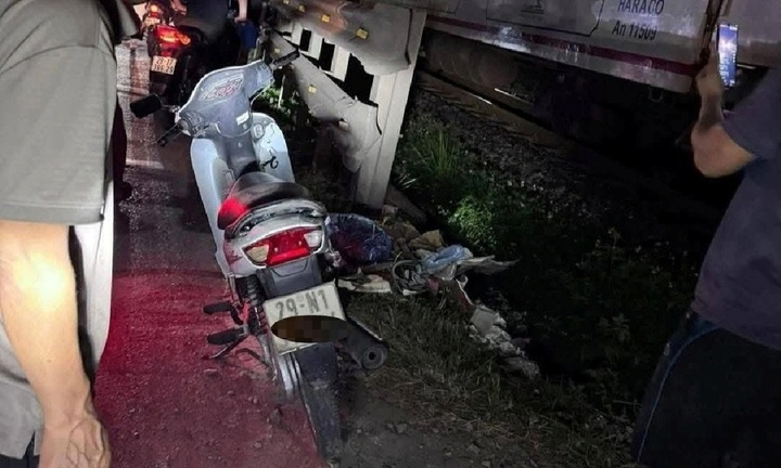 Tin tức tai nạn giao thông mới nhất ngày 7/6: Đi bộ qua đường sắt, người đàn ông bị tàu tông tử vong