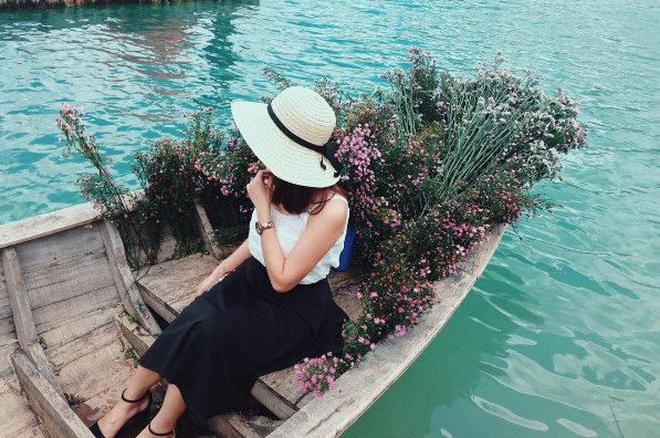 Hồ Đá Xanh – địa điểm chụp hình 