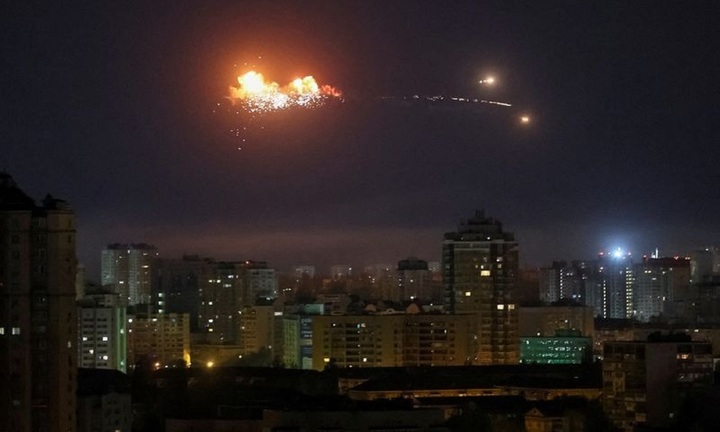 Thủ đô Moscow lại bị tấn công, Tổng thống Zelensky tiết lộ điều bất ngờ về chiến dịch 