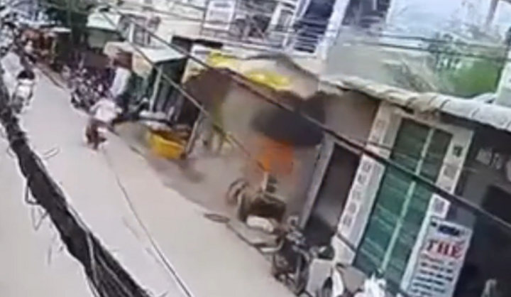 Clip: Camera an ninh ghi lại khoảnh khắc vụ nổ khiến người đàn ông tử vong tại Bạc Liêu