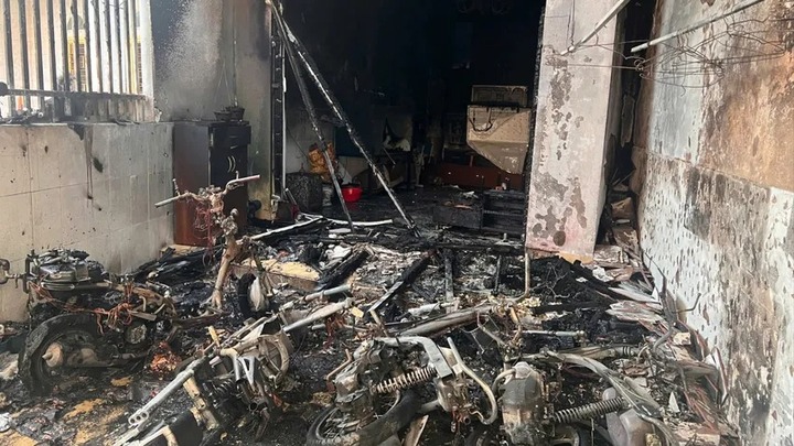 Chập điện gây cháy nhà 3 tầng ở Lâm Đồng, 5 người trong gia đình may mắn thoát nạn