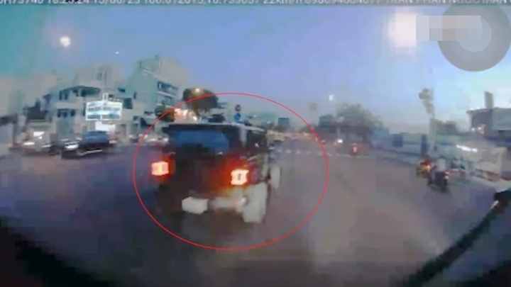 Camera hành trình ghi lại khoảnh khắc