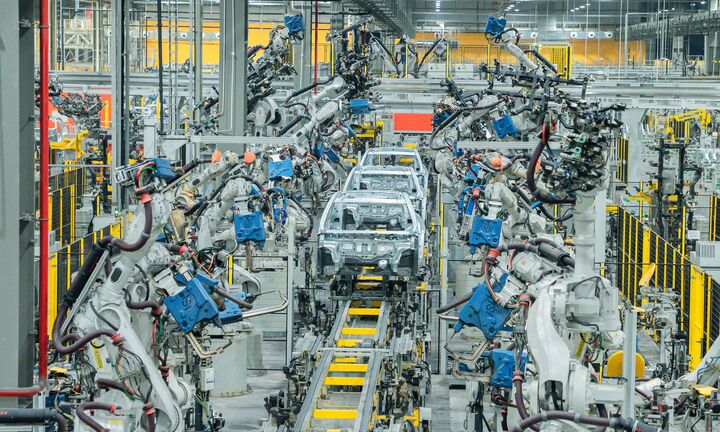 Vingroup thăng 8 bậc, thuộc top 40 doanh nghiệp lớn nhất Đông Nam Á 2025