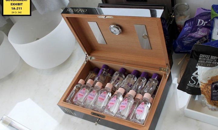 Chính thức công bố hình ảnh hàng trăm lọ dầu trẻ em, dầu bôi trơn được tìm thấy tại biệt thự của 