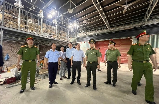 Giám đốc Công an Hà Nội kiểm tra thực tế tình hình sản xuất, kinh doanh tại xã La Phù