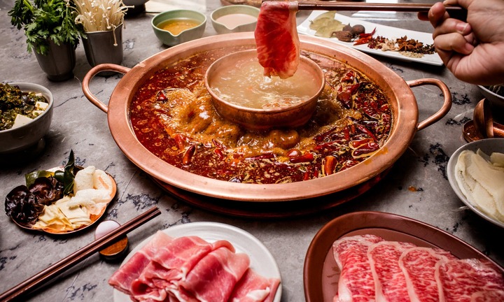 Trung Quốc: Chàng trai trẻ mắc ung thư thực quản, nghi do thói quen ăn lẩu 3 ngày mỗi tuần