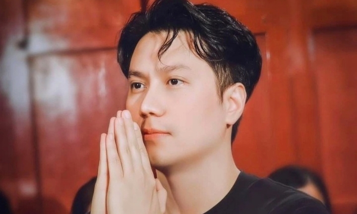 NSƯT Việt Anh nói gì khi trang cá nhân trên Facebook 