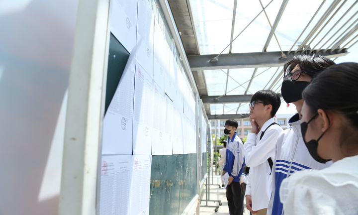 Đề thi, đáp án gợi ý môn Giáo dục Kinh tế & Pháp luật tốt nghiệp THPT 2025 mã đề 1042