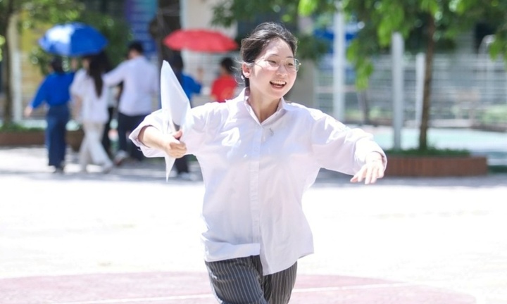 Đáp án gợi ý, đề thi môn Vật lý 48 mã đề tốt nghiệp THPT 2025 chính xác nhất