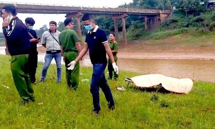 Xác định danh tính thi thể bị trói 2 tay, vướng vào lưới đánh cá ở Bình Phước