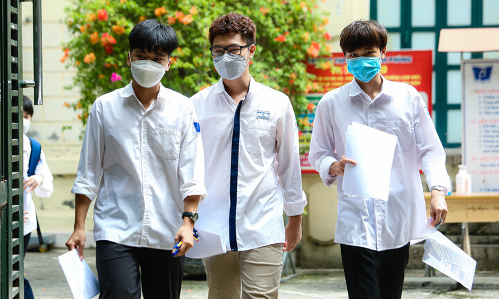 Đề thi, đáp án gợi ý môn Giáo dục Kinh tế & Pháp luật tốt nghiệp THPT 2025 mã đề 1032