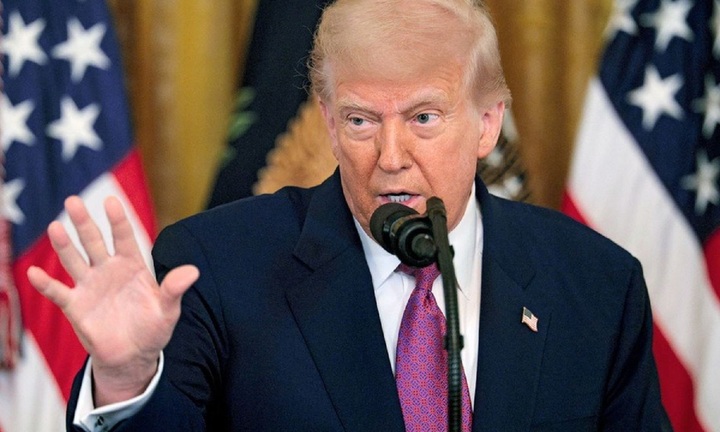 Tổng thống Trump dọa tiếp tục không kích Iran