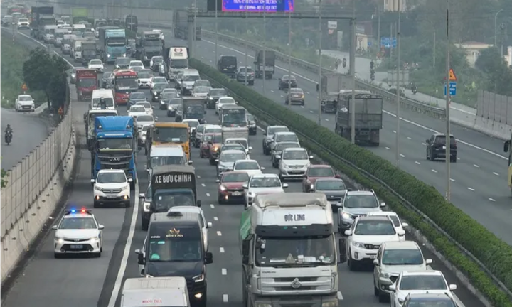 Kéo dài thời gian giảm thuế VAT mức phí đường bộ trên các tuyến cao tốc của VEC