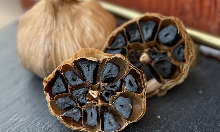 Người bệnh thận có nên ăn tỏi đen?