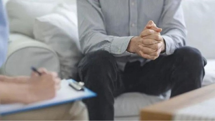 Lập trình viên 23 tuổi phải đi khám tâm thần vì