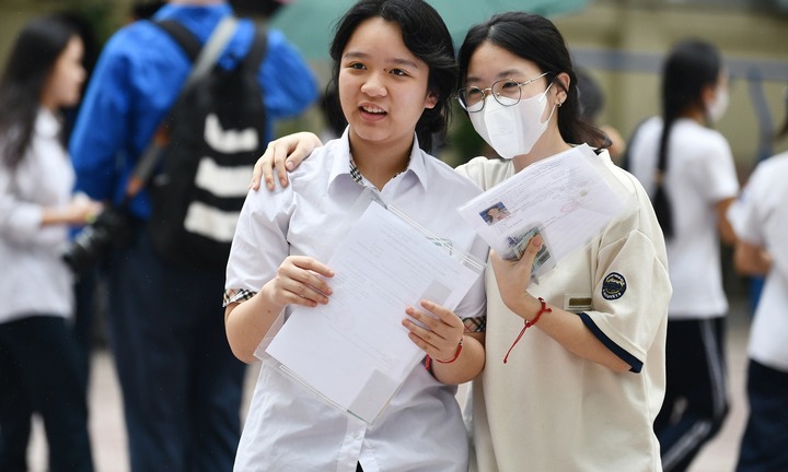 Thí sinh cần làm gì ngay sau khi biết điểm thi, điểm chuẩn lớp 10 ở Hà Nội?