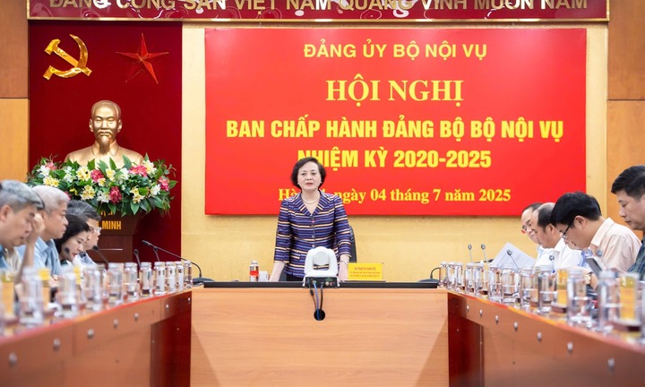 Bộ trưởng Bộ Nội vụ: Không cả nể, quyết liệt loại bỏ những cán bộ trì trệ