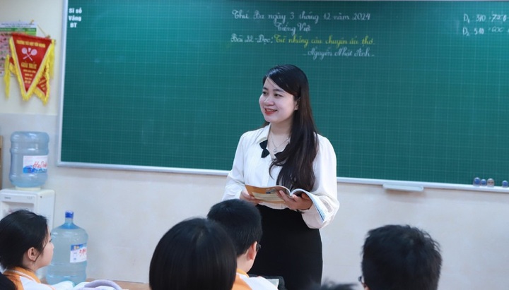 Mức tiền thưởng với giáo viên được tặng Bằng khen của Thủ tướng Chính phủ từ tháng 7/2025