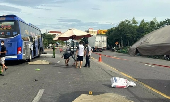 Tin tức tai nạn giao thông mới nhất ngày 7/7: Va chạm với xe khách, người đàn ông tử vong