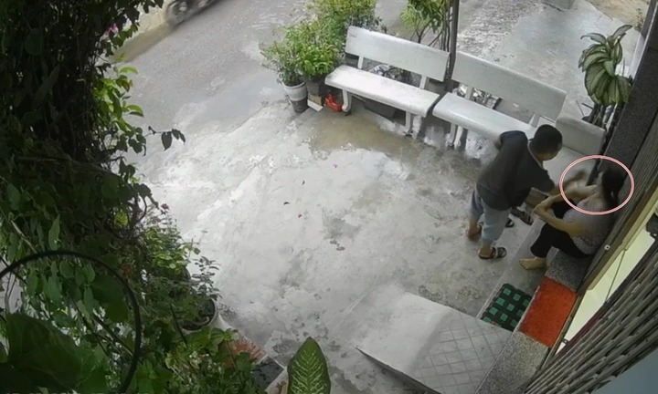 Vụ cụ bà 83 tuổi bị người đàn ông đến nhà đe dọa, tát vào mặt: Hé lộ nguyên nhân