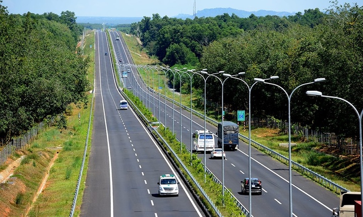 Mở rộng đoạn cao tốc TP.HCM - Long Thành theo công trình khẩn cấp