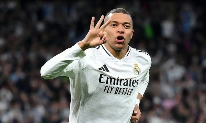 Lương hơn 41 tỷ đồng/tuần, Kylian Mbappe giàu cỡ nào ở tuổi 27?