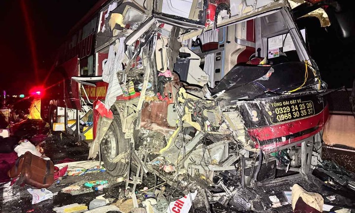 Vụ 2 xe khách tông nhau kinh hoàng trên cao tốc: Danh tính 3 người tử vong