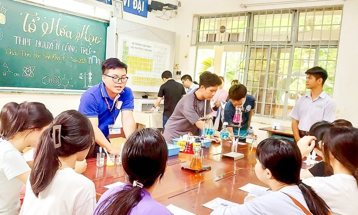 Chọn tổ hợp lớp 10: Chiến lược nào cho học sinh để không 