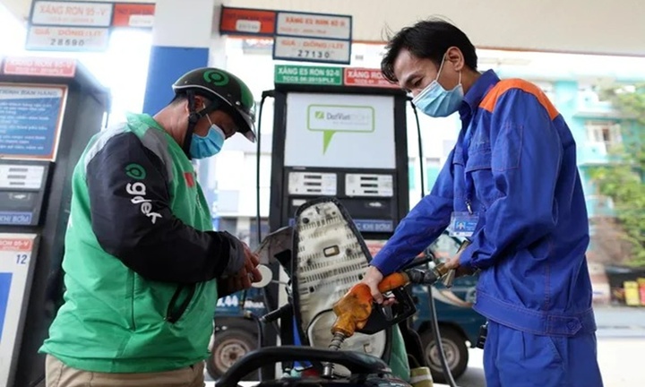 Giá xăng dầu đồng loạt tăng, có loại tăng hơn 400 đồng/lít từ 15h hôm nay (10/7)