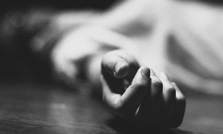 Thấy con vùng vẫy kêu cứu trong giếng, người cha vội vàng nhảy xuống, cả hai tử vong thương tâm 