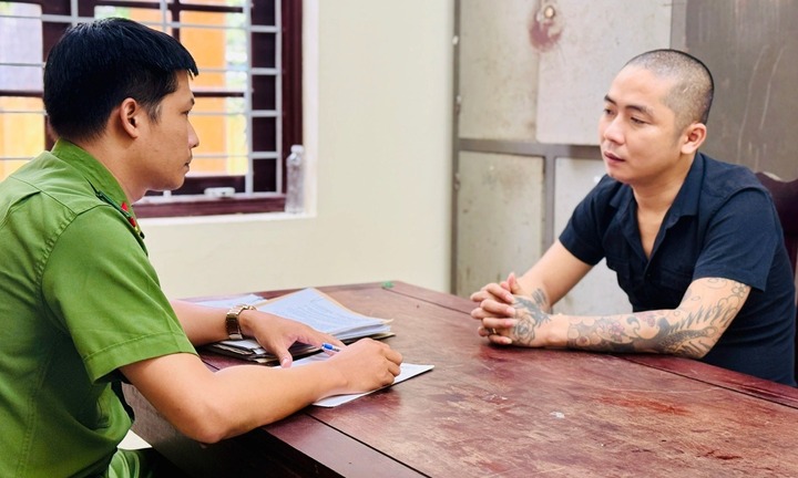 Bắt tạm giam đối tượng chém người thương tích sau mâu thuẫn chở hoa