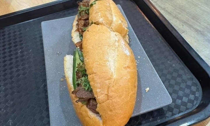 Vụ ổ bánh mì giá 208.000 đồng tại sân bay: Cảng hàng không Nội Bài báo cáo gì?