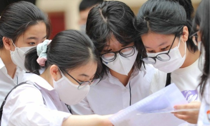 Tốt nghiệp THPT 2025: Gần 1.000 học sinh trượt tốt nghiệp, 777 thí sinh bị điểm liệt Toán
