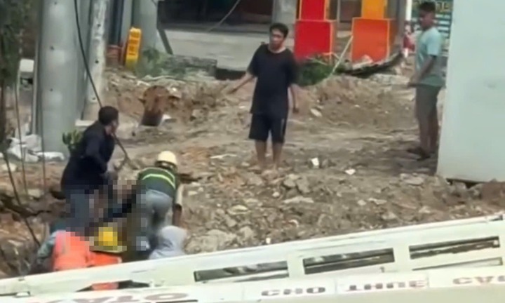 Khoảnh khắc cần cẩu bất ngờ đổ sập, đè tử vong công nhân ở Đồng Nai