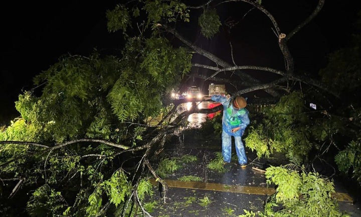 Nghệ An có thiệt hại về người, tài sản do ảnh hưởng của hoàn lưu bão số 3 Wipha