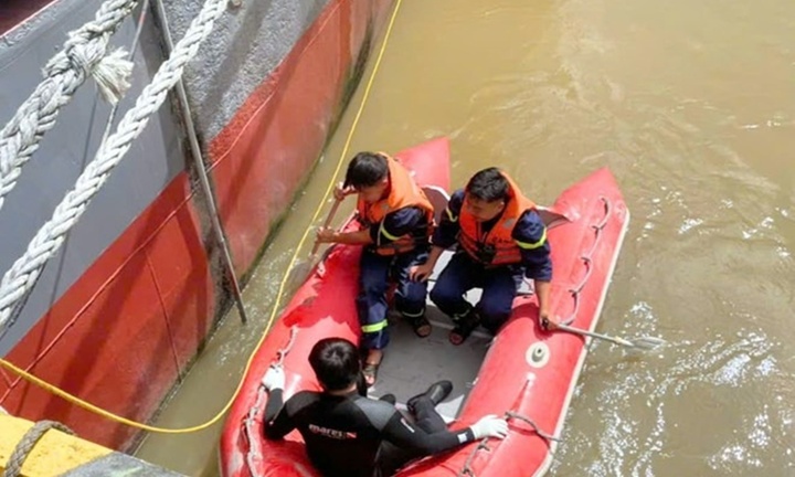 Xác minh danh tính thi thể nam giới dưới khu neo đậu tàu thuyền ở Hải Phòng