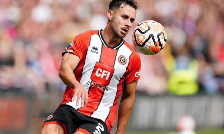 Cựu cầu thủ Premier League chết đuối trong hồ bơi, một ngày trước sinh nhật con trai